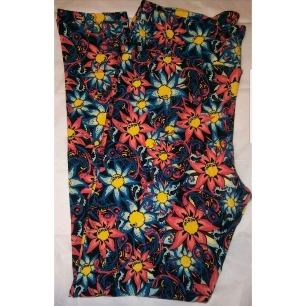 New TC Lularoe leggings Floral pink blue